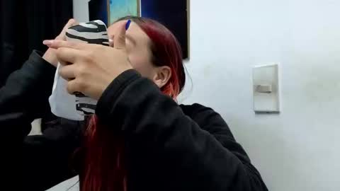 Ninaa fox online show from December 27, 4:11 pm