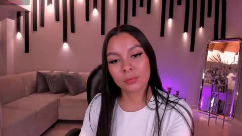 Nina online show from October 6, 5:02 am