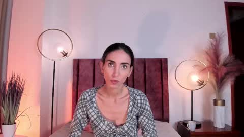 Nina online show from March 10, 5:39 pm