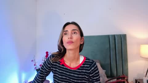 Nina online show from December 30, 6:05 pm