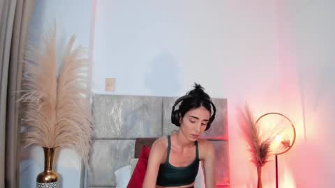 Nina online show from October 2, 7:08 pm