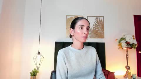 Nina online show from March 3, 6:20 pm