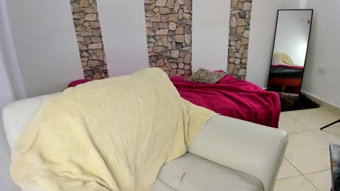 Snapshot of ninacollinss1 chatting on October 7, 1:59 pm ninabigboobs online show from October 7, 1:59 pm