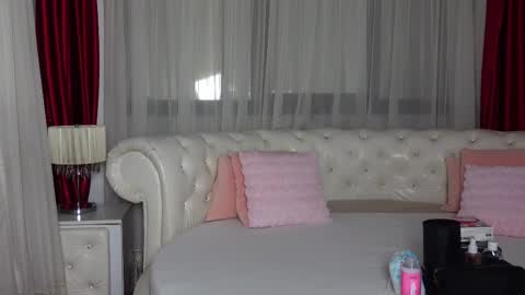 NinaCrystal online show from February 14, 6:12 am