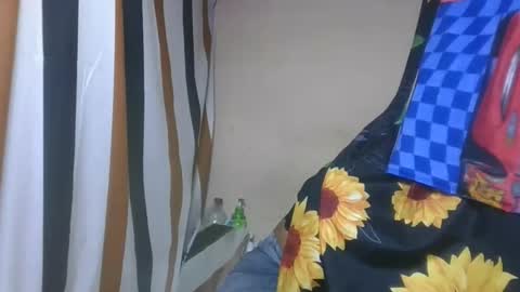 ninaeaa online show from December 4, 3:03 pm