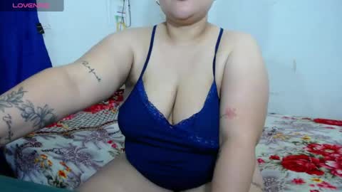 NinaFuentes online show from August 7, 5:03 am