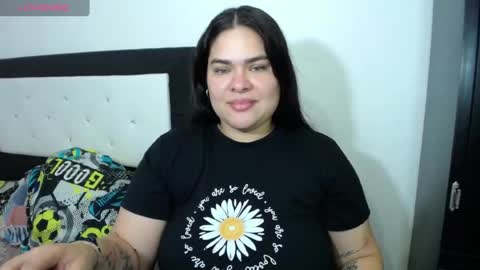 NinaFuentes online show from August 8, 5:15 am