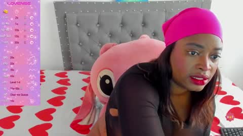 Snapshot of ninagrey03 chatting on February 16, 2:43 pm Valentina online show from February 16, 2:43 pm