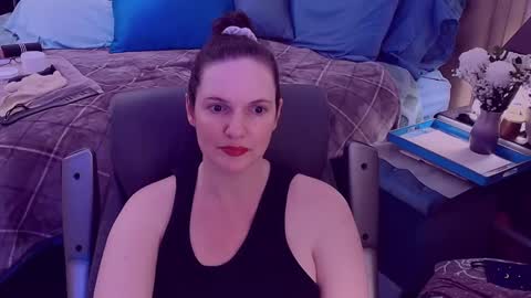 Snapshot of ninajaymes chatting on February 19, 1:51 am Nina Jaymes online show from February 19, 1:51 am