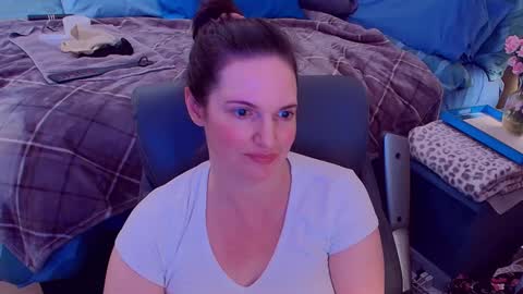 Snapshot of ninajaymes chatting on September 18, 11:25 pm Nina Jaymes online show from September 18, 11:25 pm