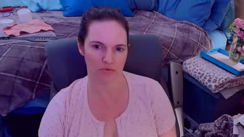 Snapshot of ninajaymes chatting on September 9, 9:58 pm Nina Jaymes online show from September 9, 9:58 pm