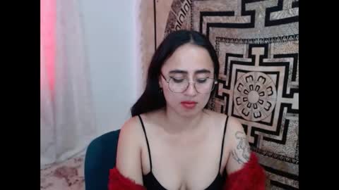 Snapshot of ninakravtz chatting on December 30, 1:36 pm N I N A online show from December 30, 1:36 pm
