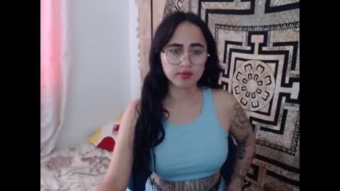 Snapshot of ninakravtz chatting on January 4, 4:00 pm N I N A online show from January 4, 4:00 pm