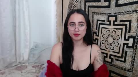 Snapshot of ninakravtz chatting on January 24, 4:49 pm N I N A online show from January 24, 4:49 pm