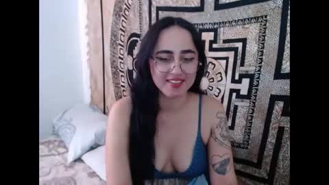 Snapshot of ninakravtz chatting on January 9, 3:44 pm N I N A online show from January 9, 3:44 pm