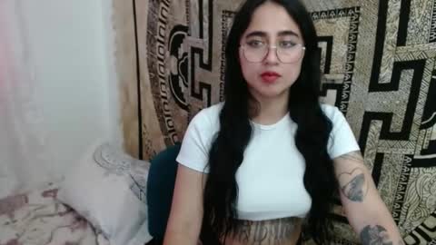 Snapshot of ninakravtz chatting on December 20, 1:43 pm N I N A online show from December 20, 1:43 pm