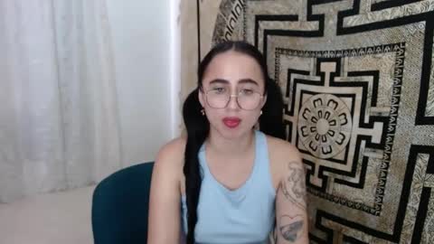 Snapshot of ninakravtz chatting on March 5, 3:29 pm N I N A online show from March 5, 3:29 pm