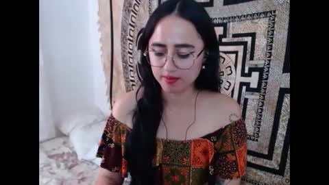 Snapshot of ninakravtz chatting on December 28, 9:40 pm N I N A online show from December 28, 9:40 pm