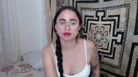 Snapshot of ninakravtz chatting on January 22, 3:18 pm N I N A online show from January 22, 3:18 pm