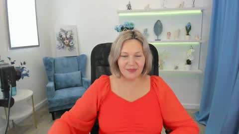 Snapshot of ninastarle chatting on October 9, 5:22 am ninastarle online show from October 9, 5:22 am