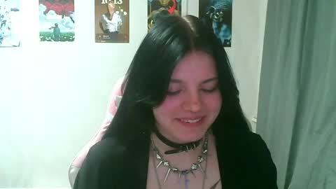 Alice online show from April 26, 4:38 pm