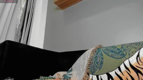 Snapshot of nisuri chatting on October 10, 11:59 am Suri online show from October 10, 11:59 am