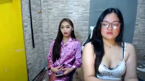 Snapshot of nitchiefucker chatting on September 17, 3:21 pm Nadz online show from September 17, 3:21 pm