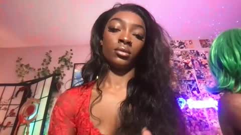 Snapshot of niviawolfe chatting on December 14, 5:36 pm NIVIA WOLFE online show from December 14, 5:36 pm