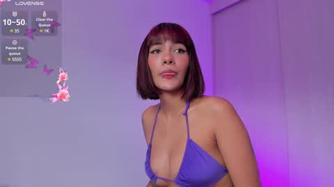 Snapshot of nix_taylor chatting on December 2, 7:58 pm Nix  online show from December 2, 7:58 pm