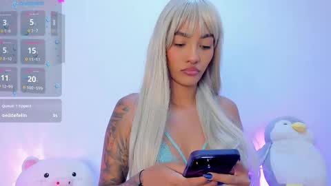 Snapshot of nix_taylor chatting on September 16, 10:07 pm Nix  online show from September 16, 10:07 pm