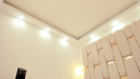 Noa online show from November 4, 2:16 am