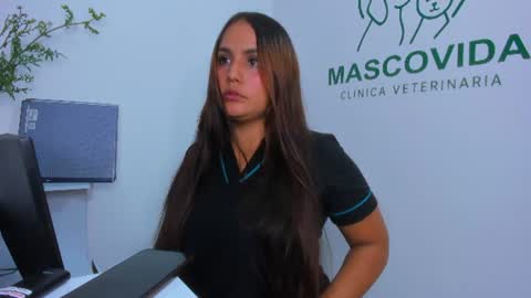 noa_harpeer online show from June 14, 9:48 pm