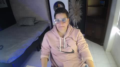 noah_dan online show from March 11, 2:29 pm