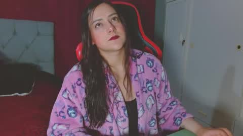 Snapshot of noamartin_ chatting on October 4, 1:22 am Noamartin online show from October 4, 1:22 am