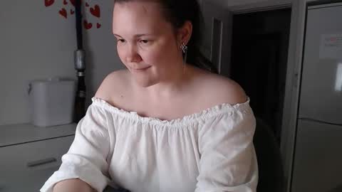 nodarell online show from June 5, 9:43 pm