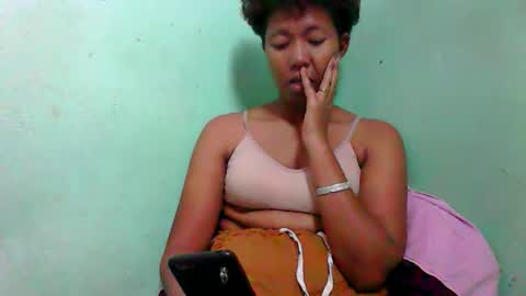 Snapshot of noellah chatting on October 31, 10:30 am noellah online show from October 31, 10:30 am