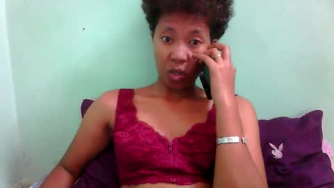 Snapshot of noellah chatting on October 30, 7:11 am noellah online show from October 30, 7:11 am