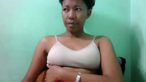 Snapshot of noellah chatting on September 28, 5:25 am noellah online show from September 28, 5:25 am