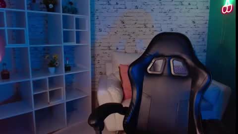 Noeva online show from October 2, 11:54 pm