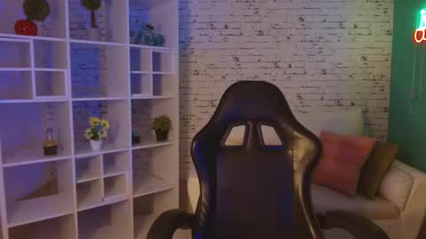 Noeva online show from October 31, 12:23 am