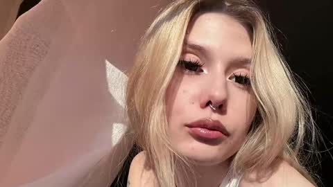 Sofia online show from May 5, 10:18 am