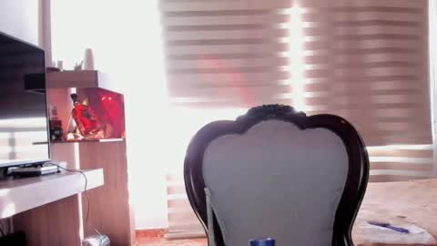 Ara online show from October 7, 12:20 pm