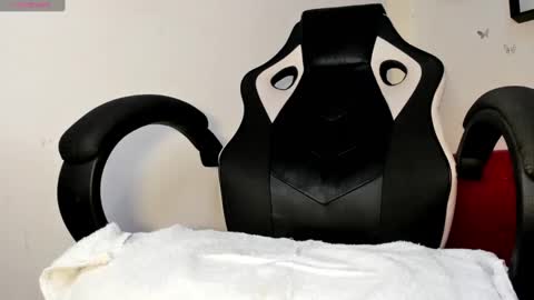 Nora online show from September 27, 4:19 am