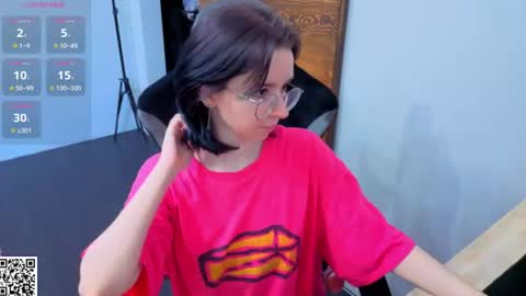 Nora Failure online show from June 28, 7:37 am