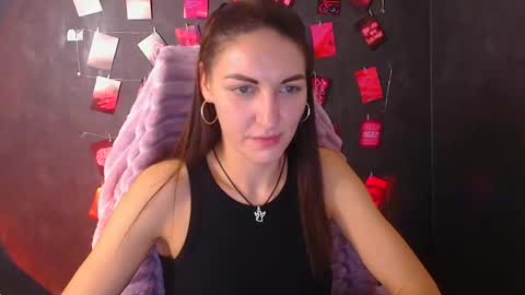 Nora online show from December 15, 10:31 am