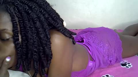 Snapshot of norah_pure chatting on February 12, 5:58 am norah_pure online show from February 12, 5:58 am