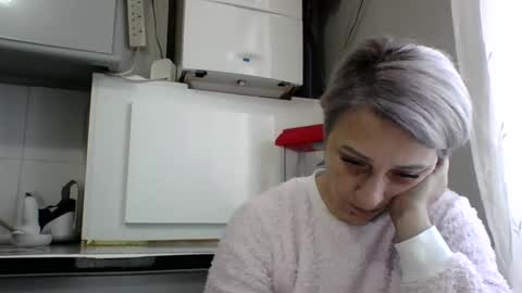 nosmileme online show from November 18, 10:38 am