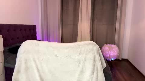 Tina online show from October 20, 7:39 pm