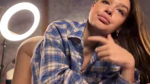 notecarret online show from September 26, 9:23 pm