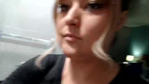 notouchmami online show from September 21, 8:57 am